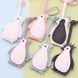 حقيبة على شكل البطريق قلادة سحر بو الجلود حقيبة يد شنقا الديكور جميل كيشين كيشين الهدايا الشعبية الساحرة - Product Image 1