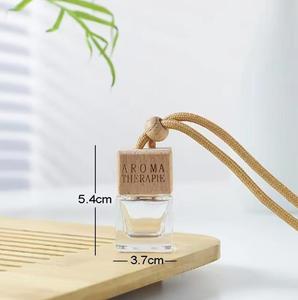 Botella difusora de caña de vidrio vacía con logotipo personalizado, desodorante colgante para coche, contenedor de Perfume cuadrado de 8ml - Product Image 2