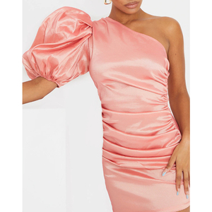 2021 <span class=keywords><strong>ultima</strong></span> di Base Puffy Manica Increspato Hot Notte Mini Vestito Da Ballo Festa di Compleanno di Un Braccio Da Sera Vestiti Sexy Per Le Donne - Product Image 3