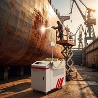 Machine de nettoyage laser à fibre CW portative, série TPC, 3000W, refroidie par eau, tête ultra-large de 300 mm pour l'élimination de la rouille et de la peinture sur métal