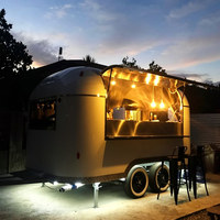 Remorque de Food Truck en Acier Inoxydable 5,8m avec Cuisine Complète, Friteuse, Capacité Personnalisable, Résistante à la Rouille pour Restaurant et Glaces