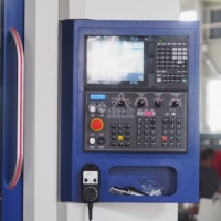 Centre d'usinage CNC vertical de haute précision ML-850 avec rails linéaires à 3 axes et broche à entraînement direct pour le fraisage des métaux