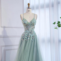 Robe de soirée et de bal Serene Hill LA73556 Dubai vert sauge à fines bretelles, coupe trapèze, ornée de perles pour femme 2026