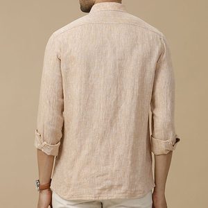 <span class=keywords><strong>Camicia</strong></span> da uomo in <span class=keywords><strong>lino</strong></span> <span class=keywords><strong>marrone</strong></span> chiaro personalizzata OEM, 100% popeline, stile casual, a maniche lunghe, anti-piega, tinta unita - Product Image 4