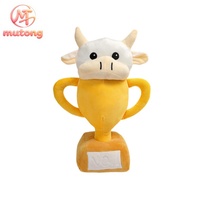 Boneka Plush Bentuk Piala Grosir, Boneka Hewan Kepala Sapi Hiu Lucu, Hadiah Piala Penghargaan untuk Upacara Kompetisi Olahraga