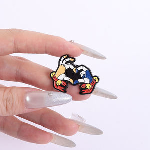 Эмалированная брошь в виде маски - Product Image 4