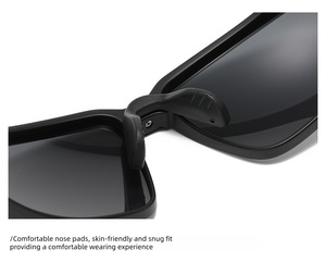 <span class=keywords><strong>Occhiali</strong></span> <span class=keywords><strong>da</strong></span> <span class=keywords><strong>Sole</strong></span> Polarizzati Vintage per <span class=keywords><strong>Uomo</strong></span> e Donna in Materiale TR, <span class=keywords><strong>Occhiali</strong></span> Fotocromatici per Sport all'Aperto e Guida - Product Image 3