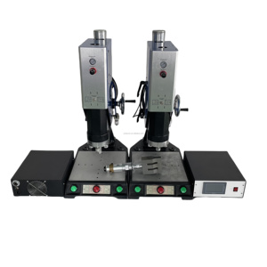 Machine de soudage par ultrasons automatique en gros avec <span class=keywords><strong>buse</strong></span> de vibration ultrasonique à suivi de fréquence 20K15K pour les matières plastiques - Product Image 4