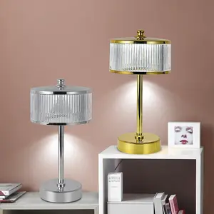台灯可调光床头灯抛光铬现代格拉姆灯，带丙烯酸水晶灯罩
