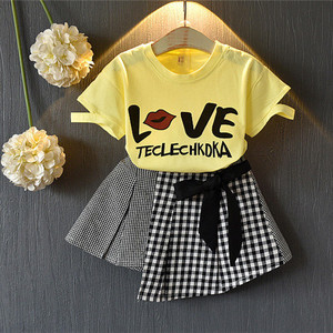 ตลาดขายส่งเสื้อผ้าเด็กผู้หญิงชุดฤดูร้อนสวยงามลายตัวอักษร ชุดเซ็ต 2 ชิ้น - Product Image 1