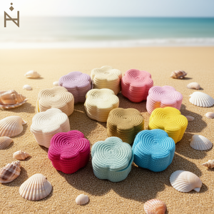 Sac en paille tressée à fleurs 11 cm, mini accessoire de plage pour enfants - Product Image 2