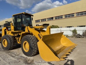 รถตักล้อยาง CAT 950G มือสอง สภาพดี นำเข้าจากญี่ปุ่น น้ำหนัก 18 ตัน ความจุบุ้งกี๋ 3.1 ลูกบาศก์เมตร เหมาะสำหรับงานขนถ่ายวัสดุขนาดใหญ่ พร้อมจัดส่ง - Product Image 5