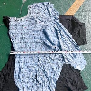 Équipement maritime Nettoyage et essuyage Chiffons industriels pour le nettoyage Déchets de tissus de nettoyage Vente en gros Vêtements usagés pour les chiffons de nettoyage - Product Image 2