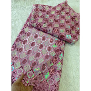 <span class=keywords><strong>Tissu</strong></span> de dentelle brodée de paillettes côtelées de diamant soluble dans l'eau de fil composite <span class=keywords><strong>bleu</strong></span> royal - Product Image 4