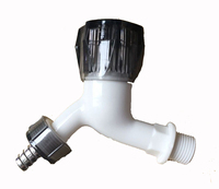 Fabriqué en Chine Machine à laver en plastique de couleur personnalisée robinet d'eau boule Bibcock tuyau d'arrosage robinet d'eau extérieur
