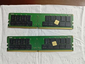 MTA36ASF8G72PZ-3G2E1 64 Go DDR4 DDR4-3200 MHz RDIMM 2Rx4 1,2 V ECC REG Mémoire serveur enregistrée compatible avec les principales plateformes de serveurs - Product Image 3