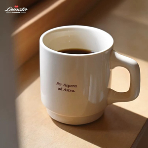 Tasse à café en porcelaine beige crème personnalisable avec poignée épaisse, impression de texte et logo, style simple et tendance, vente en gros - Product Image 3