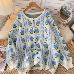 女性用ニットセーターカーディガンコートレディース秋冬冬甘い花刺繍ニットブラウス工場 - Product Image 6