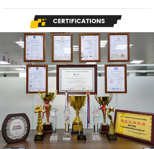 2025 Rv Truck Camper Caja de herramientas de aluminio Cuerpo de toldo montado en chasis con cajas para perros - Product Image 5