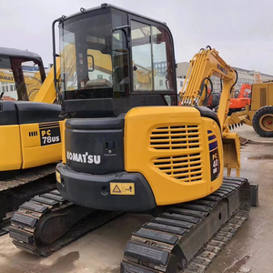 Mini-excavatrice Komatsu PC40MR d'occasion, 4 tonnes, sur chenilles, avec moteur, boîte de vitesses et pompe - Modèle 2021 pour usage agricole, conforme EPA - Product Image 3