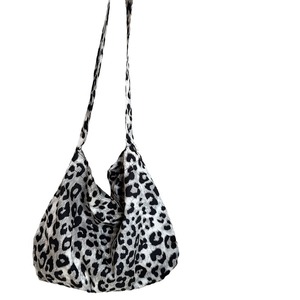 Bolso Bandolera con Estampado de Leopardo, Gran Capacidad, Lona de Algodón, Bolso de Hombro para Mujer para Uso Diario con Bolsillo con Cremallera - Product Image 5