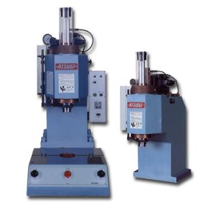 Compresseur pneumatique Fuji Fujicon QCP-2-60-003, machine-outil à cellule de charge verticale - Product Image 5