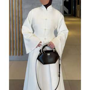 Abaya Lunga Plus Size con Sottoveste, Scollo a V, Maniche Lunghe, in Poliestere, per Uso Quotidiano, Eleganza della Cultura Cinese - Product Image 1