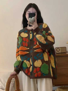 Cardigans tricotés décontractés pour femmes, personnalisés OEM/ODM, chauds pour l'hiver, col rond, manches longues, motif cœur, volants, poches, nylon/acrylique - Product Image 3