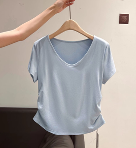 T-shirt élégant pour femme RUICHI en coton et élasthanne 220 GSM, col en V, détail froncé, coupe ajustée, qui flattere la silhouette, t-shirt uni - Product Image 4