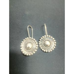Boucles d'oreilles pendantes tribales vintage en argent, faites à la main, ethniques, rondes, pour femmes, à porter en soirée, nouvelle arrivée - Product Image 4
