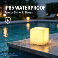 Lampu Kubus LED Isi Ulang 10cm Dapat Dipasang di Rak Logam 4 Mode Dekorasi Furnitur LED Remote IR