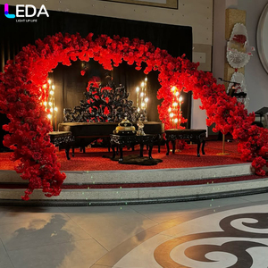 Arco Floral Metálico Rojo Grande de Lujo para Bodas y Fiestas, Fondo de Hierro para Eventos LEDA - Product Image 4