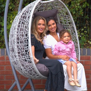 Fauteuil suspendu double MSZ, gris clair, siège balançoire cocon avec coussins |   Balançoire de jardin en acier inoxydable pour 2 personnes - Product Image 4