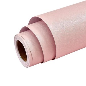 Düz Renkli İpek Dokulu Kendinden Yapışkanlı Duvar Kağıdı Yatak Odası ve Oturma Odası Dekorasyonu için Kalınlaştırılmış ve Su Geçirmez - Product Image 1