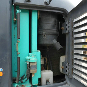 Excavatrice à bras oscillant zéro Kobelco SK115SR d'occasion - 11,5 tonnes, pelle compacte en excellent état de fonctionnement pour la construction urbaine - Product Image 5