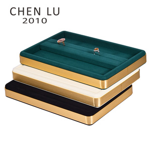 CHEN LU Luxus-Schmuckpräsentationstablett mit Metallrahmen und Mikrofaser Anpassbares Design OEM-Unterstützung - Product Image 1