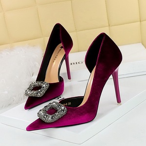 Chaussures à talons aiguilles sexy pour femmes, avec détails métalliques, couleur orange, talons fins, pour femmes, 2024 - Product Image 1