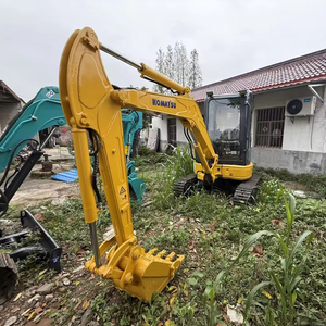 Excavatrice compacte Komatsu PC35 de 3,5 tonnes à faible consommation de carburant, idéale pour les travaux en espace restreint et l'aménagement paysager - Product Image 1