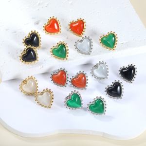 Boucles d'oreilles clous romantiques œil de chat ovales en forme de cœur en acier inoxydable plaqué or 18 carats pour femmes, vente en gros de bijoux personnalisés à la mode - Product Image 1