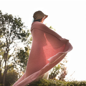 El fabricante vende directamente mantas tejidas de colores puros con alta rentabilidad. - Product Image 2