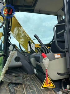 Mini-excavatrice Komatsu PC60-8 d'occasion, 6 tonnes, excavatrice sur chenilles avec godet pour travaux de construction et agricoles - Product Image 4