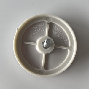 Réflecteur de pare-chocs arrière HIGHLANDER 81910-89105 rond auto-adhésif en PC pour Sequoia 08-17, ajustement universel - Product Image 2