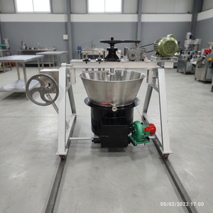 Mélangeur alimentaire commercial en acier inoxydable avec cuve basculante pour la préparation de Khava, réducteur de solides laitiers, à agitation planétaire - Product Image 1