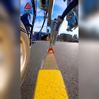 Máquina para Demarcación de Estacionamientos con Motor de 5.5HP, Pulverizador de Pintura sin Aire con Pintura Fría, Líneas Nítidas de 0-450mm y Bajo Ruido