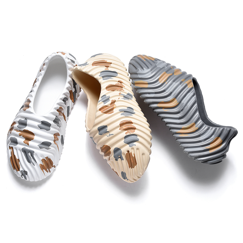 Camouflage Water Shoes Casual Sports Sandals Yeezy Men's Women's Sandals Summer Clog Yeezy Foam Runners