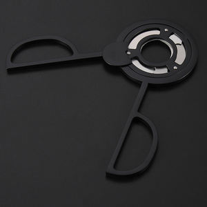 قطاعة سيجار ذهبية سوداء معدنية فاخرة مثالية من الفولاذ المقاوم للصدأ للتبغ بشعار مخصص - Product Image 4