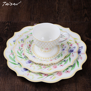 Sang Trọng Hoàng Gia Mới Xương Trung Quốc 20PC Hoa Sứ Bộ Đồ Ăn Với Hoa Hình Dạng Bữa Ăn Tối Tấm Thiết Lập Và Trà Cup Và Chiếc Đĩa - Product Image 2