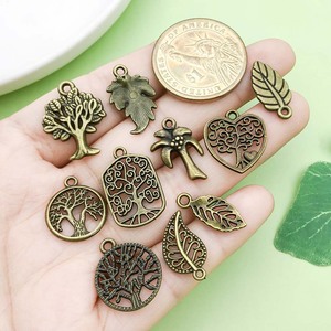 Colgante Árbol de la Vida de Aleación de Zinc, Tamaño Mediano, Accesorios de Joyería DIY para Hacer Pulseras y Collares con Diseños de Hojas y Corazones - Product Image 2