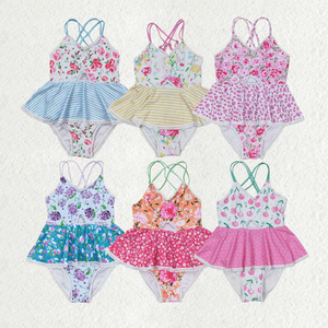 Traje de baño floral de una pieza para bebés niñas, ideal para el verano. - Product Image 1