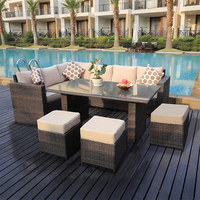 Tables de salle à manger d'extérieur de luxe légères et pliables en rotin, résistantes à l'eau, style traditionnel du mobilier du Henan, pour usage hôtelier